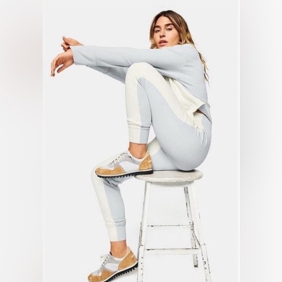 *NWT* Outdoor Voices Soft Cotton Jogger Dove Blue Bone Color Block Size XS - Picture 1 of 11